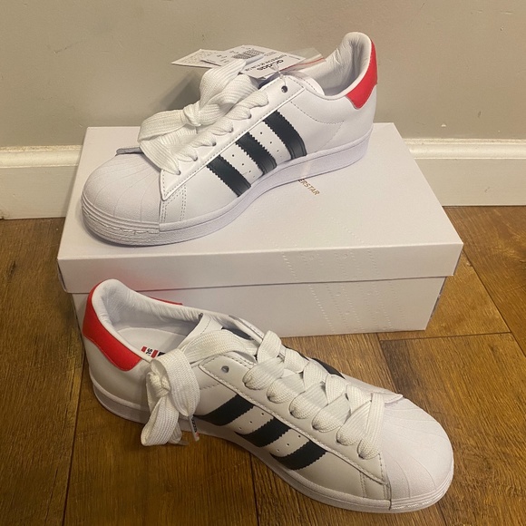 New 9 Mens Adidas Superstar 50 x Run-DMC main image 5